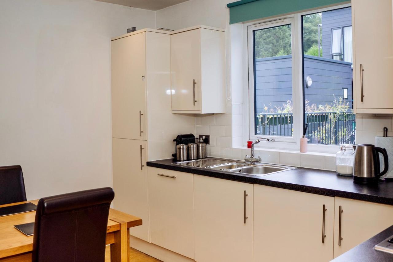 باث Beautiful, Contemporary 3 Bedroom Apartment المظهر الخارجي الصورة